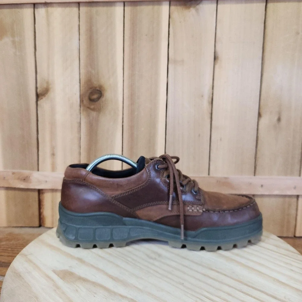 Ecco Track 25 Shoes Mens 10 44 Brown Leather Gore-Tex Waterproof Walking Comfort
